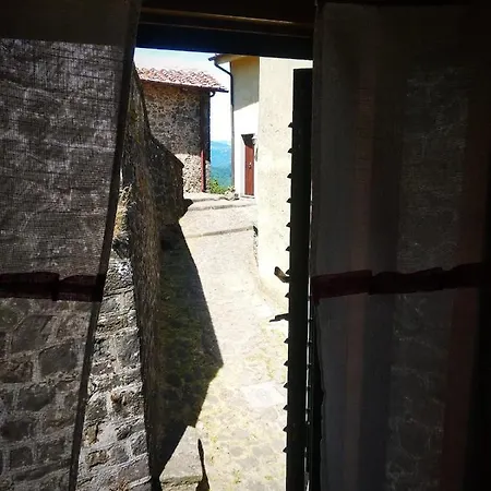 Accogliente Casa In Pietra In Borgo Medievale *